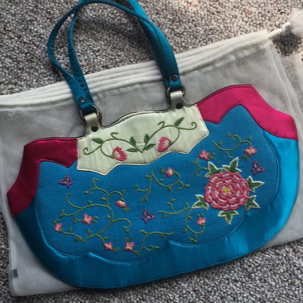 Dolce Vita Silk and Embroidered purse